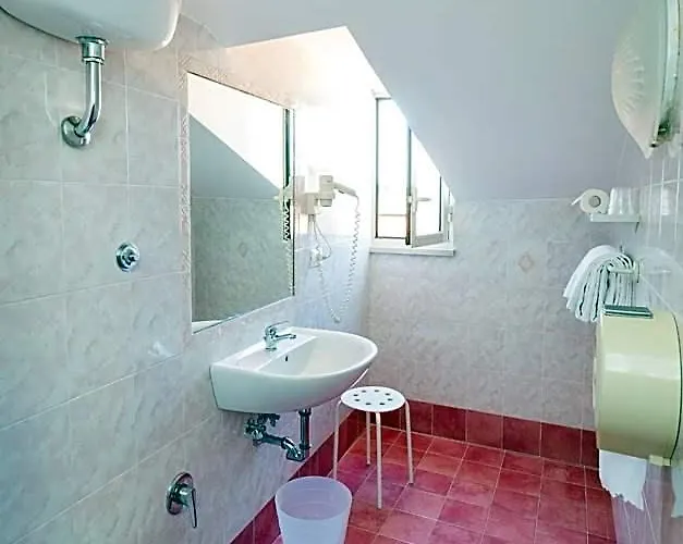 Hotel Concorde 2*