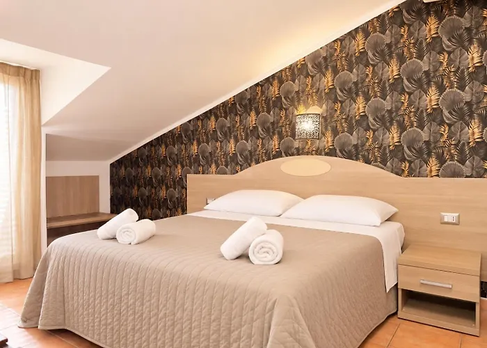 Otel Concorde 2*